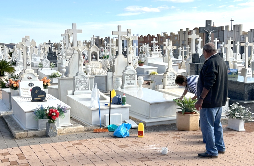 El cementerio se blinda con motivo de la festividad de Todos los Santos